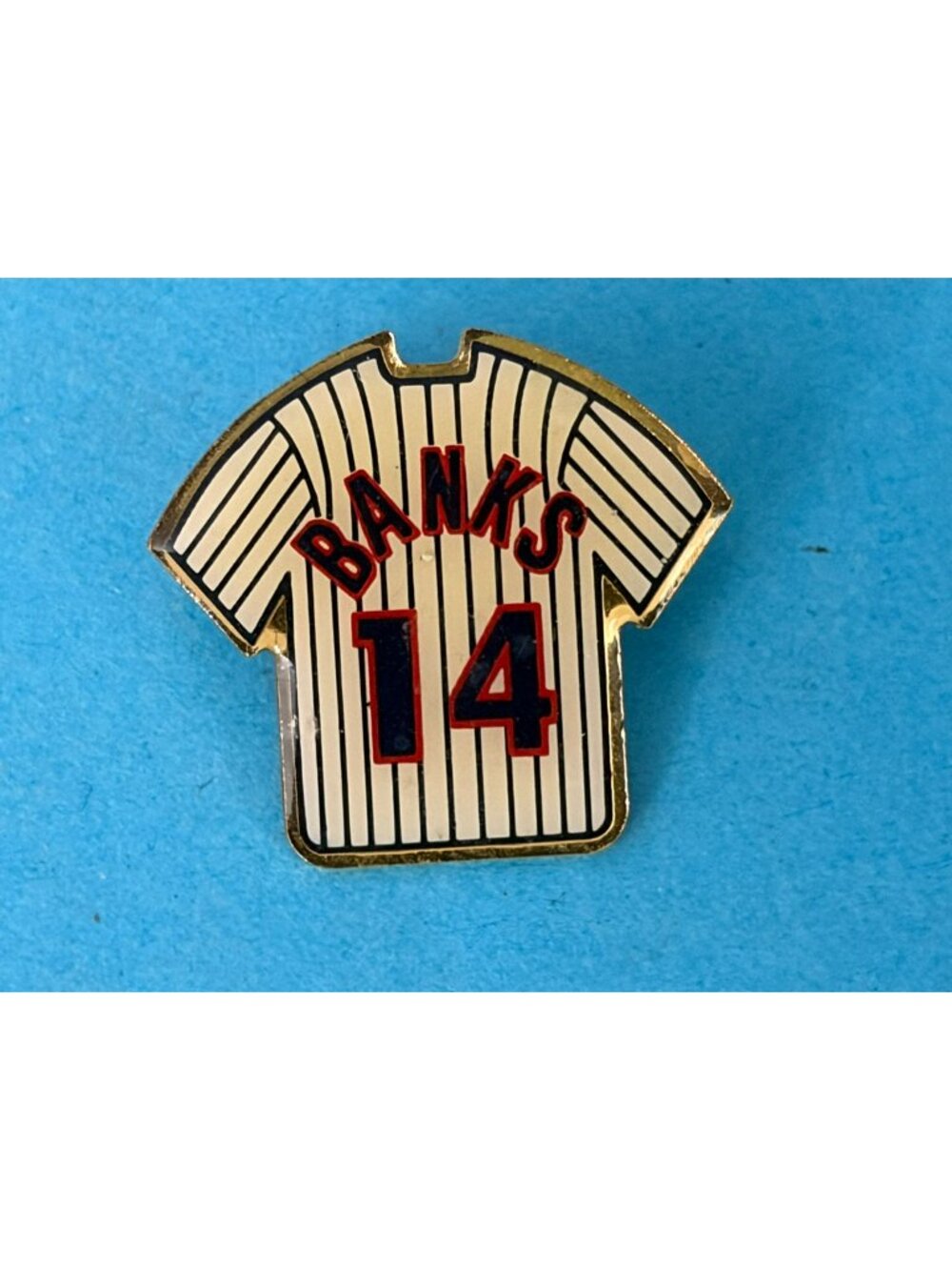 Ernie Banks 1997 Pin Day #14 Jersey SGA cubs game HOF